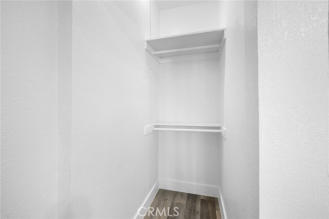 Building Photo - 228 S Kenwood St