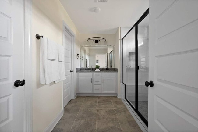 Building Photo - 3319 Old Hickory Blvd