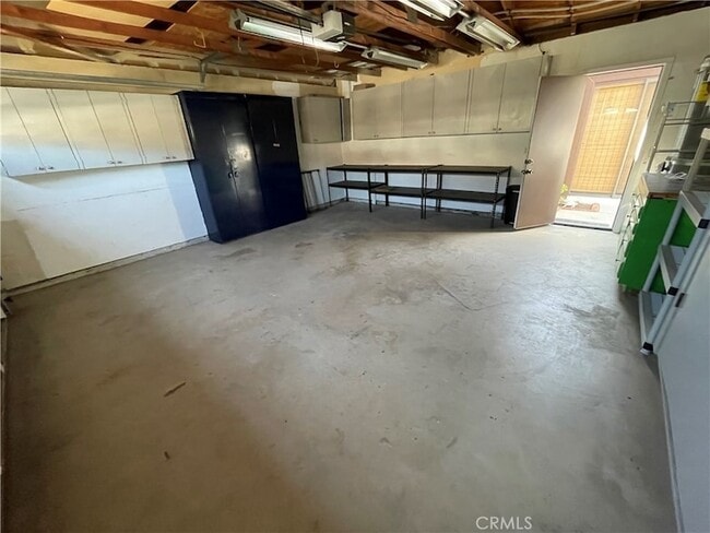 Building Photo - 2668 Hacienda Dr