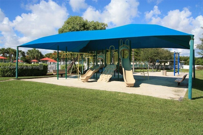 Building Photo - 935 Lemonwood Ct