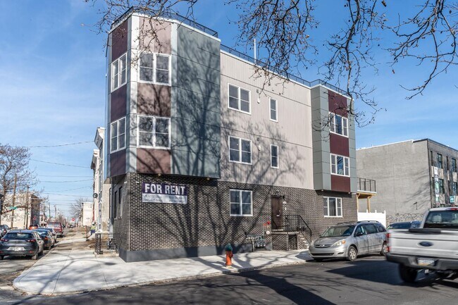 Building Photo - 2045 N College Ave