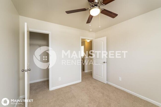 Building Photo - 3015 Bittersweet Rd NW