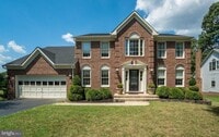 Building Photo - 6113 Fox Point Rd