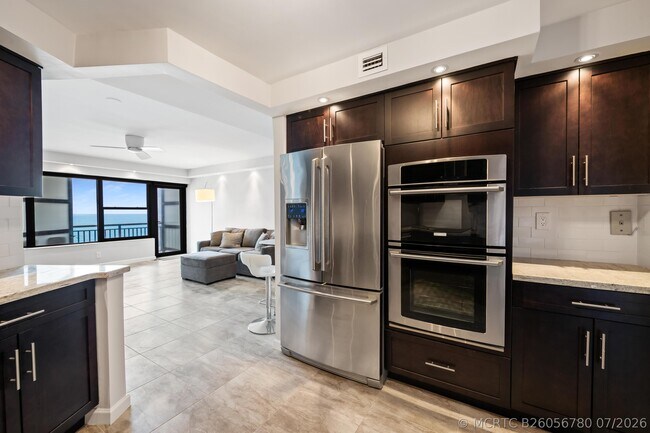 Building Photo - 3800 Galt Ocean Dr