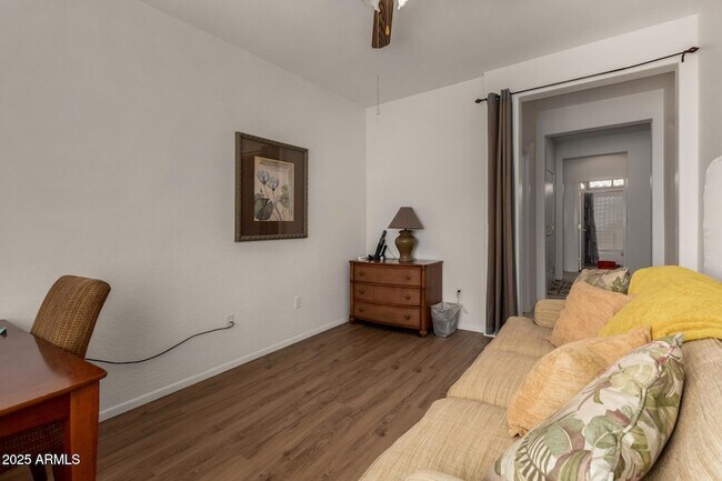 Building Photo - 15027 W Home Run Dr