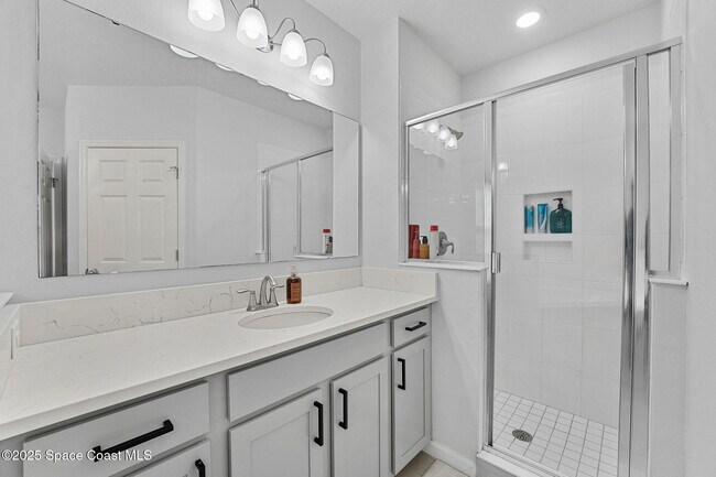 Building Photo - 4198 Alligator Flag Cir