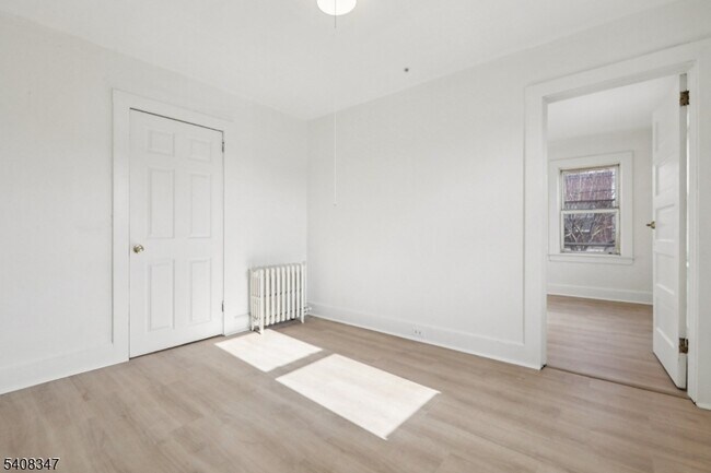 Building Photo - 66 N Washington Ave