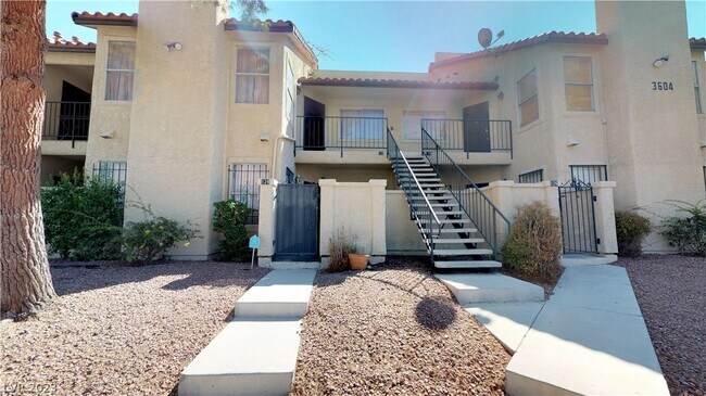 Primary Photo - 3604 Di Salvo Dr