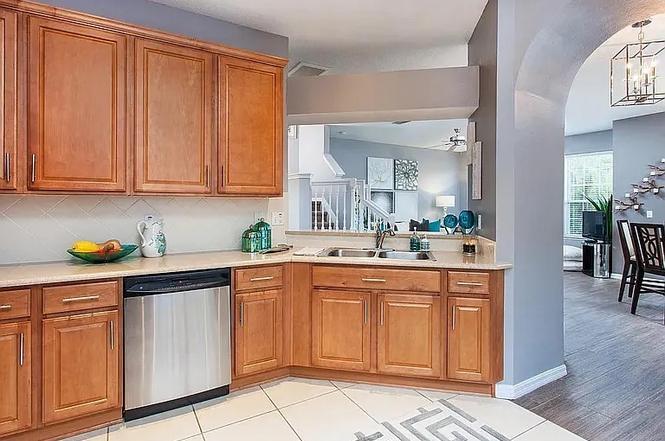 Building Photo - 555 52nd Ave N