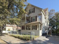 Building Photo - 33 Richards St