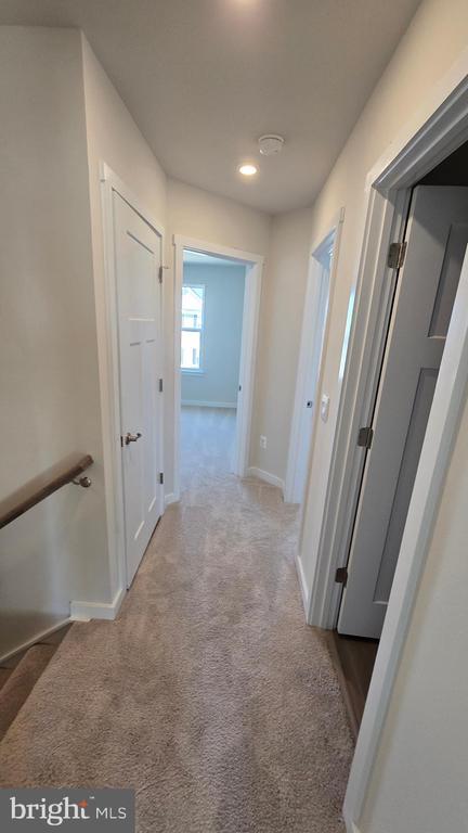 Building Photo - 66 Trotting Rd