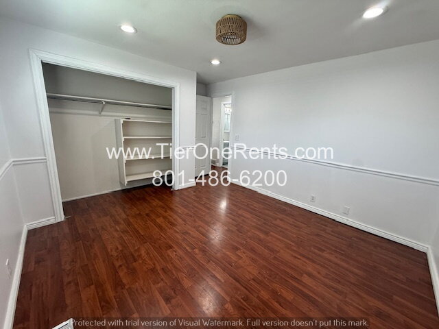 Building Photo - NO DEPOSIT option available for qualified renters!