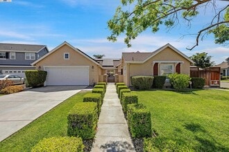 Building Photo - 1636 Green Springs Ct