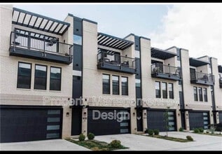 Building Photo - 942 12th St