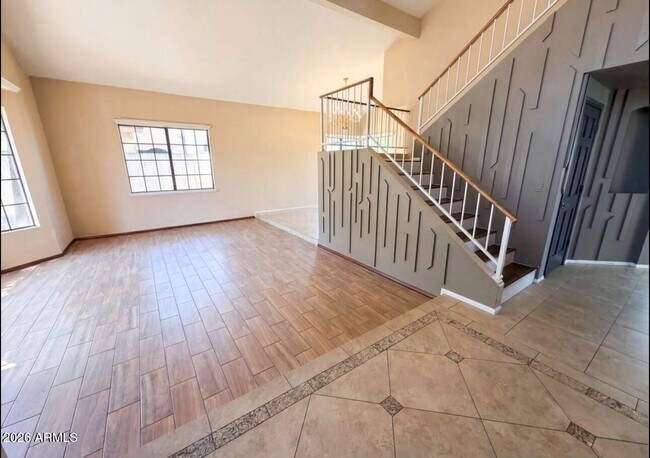 Building Photo - 3810 N Wintergreen Way