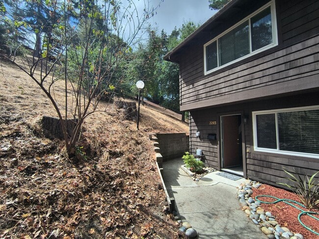Building Photo - 3265 Marlene Dr