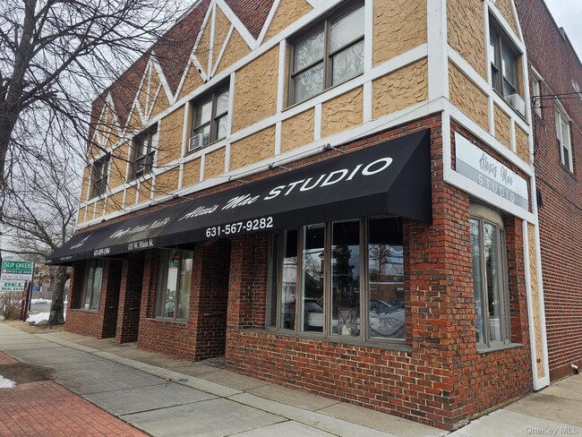 Building Photo - 2a Somerset Ave