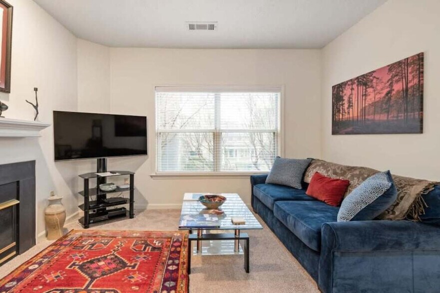 Building Photo - 3250 Eastover Ridge Dr