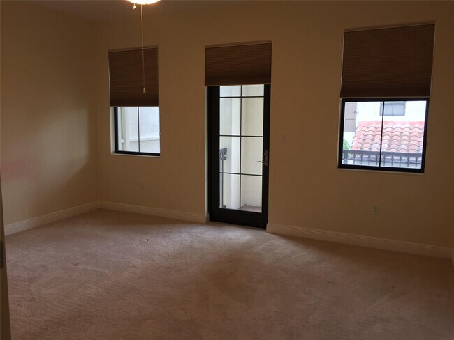 Building Photo - 3310 NW 125th Ln