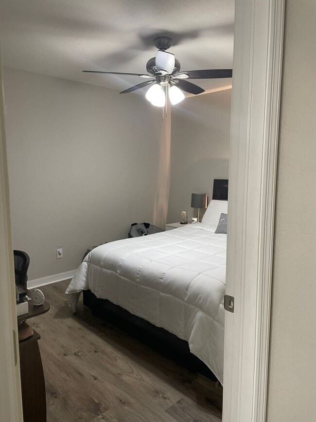 Building Photo - 419 SW 4th St