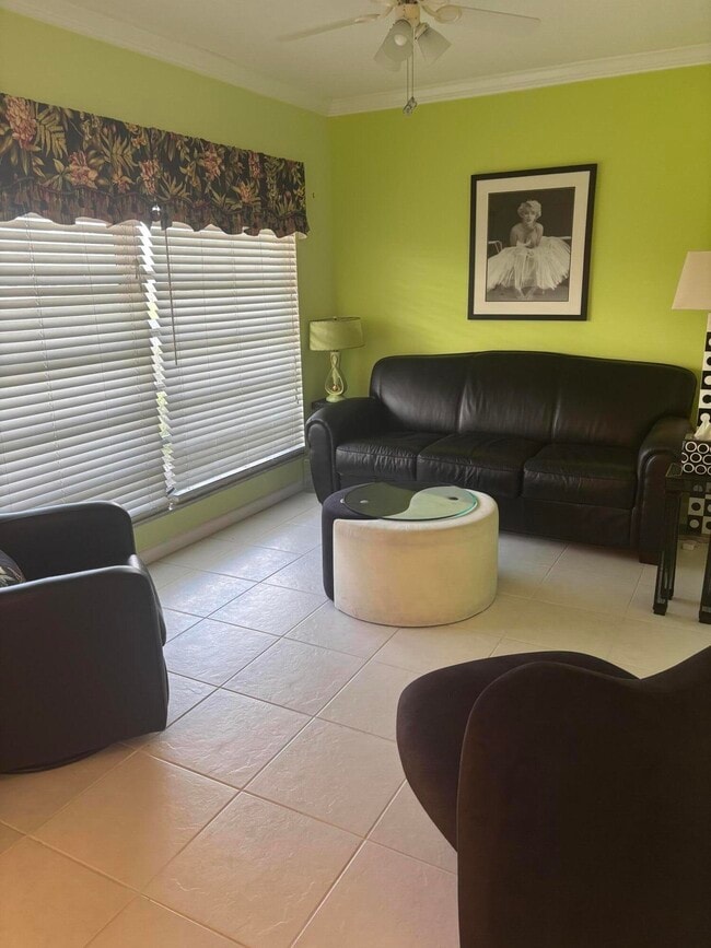 Building Photo - 8608 Bella Vista Dr