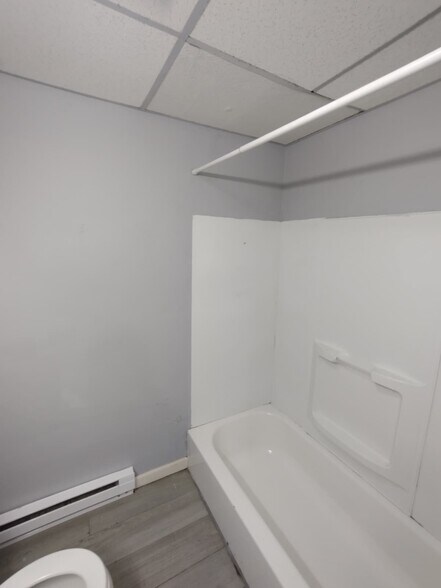 Building Photo - 3159 6th Ave