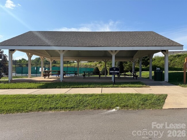 Building Photo - 8921 Pennegrove Cir