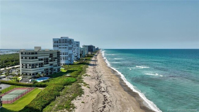 Building Photo - 10000 S Ocean Dr