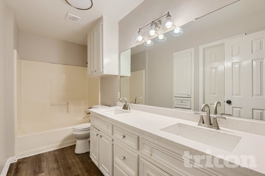 Building Photo - 8 Marvin Garden