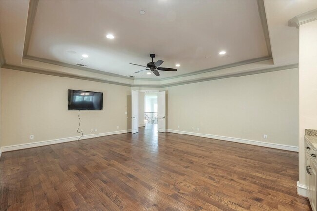 Building Photo - 4311 Brookview Dr