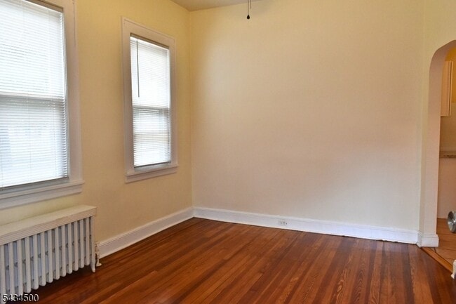 Building Photo - 139 Ray St