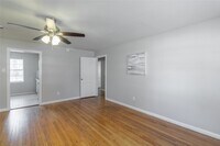 Building Photo - 313 Evans St