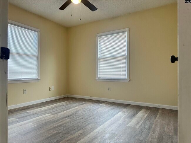 Building Photo - 1707-1707 Stahl St