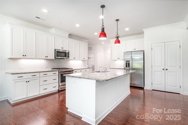 Building Photo - 2567 Cornelius Pl NW