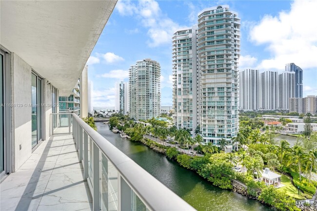 Primary Photo - 330 Sunny Isles Blvd