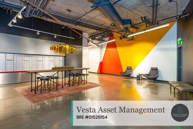 Building Photo - Designer 2-Bedroom in Iconic VIDA Residences