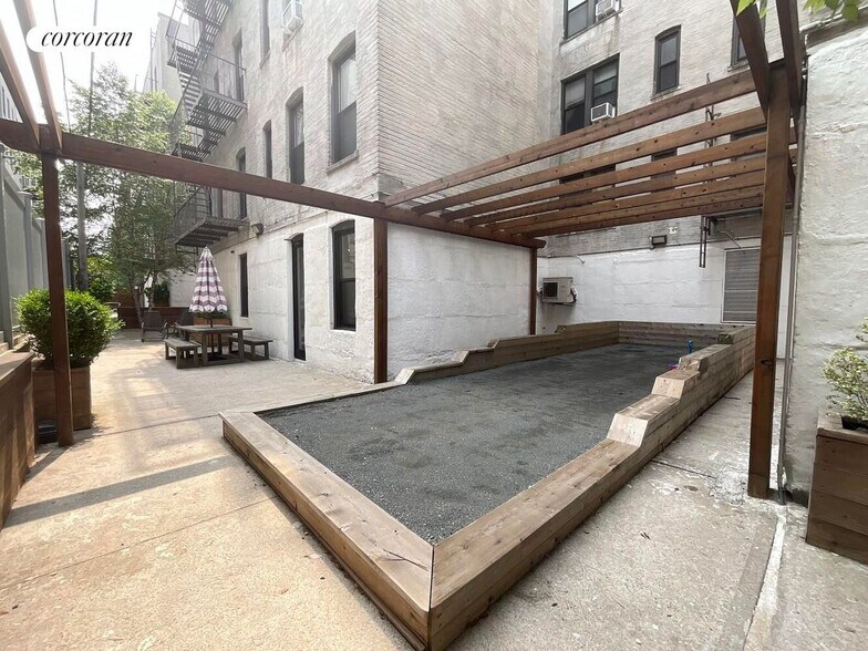 Building Photo - 24-39-39 38th St