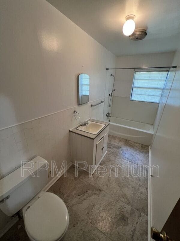 Building Photo - 13191 Sunshine Rd