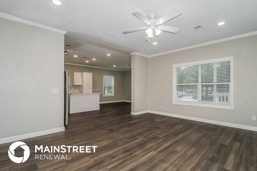 Building Photo - 5430 Rose Ave