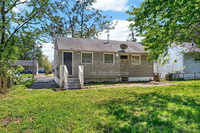 Building Photo - 409 Shepley Dr