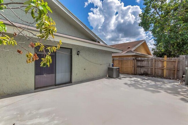 Building Photo - 7432 SW 12th Ct