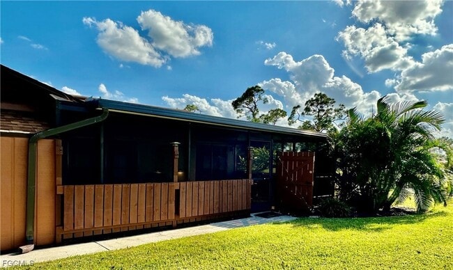 Primary Photo - 15427 Crystal Lake Dr