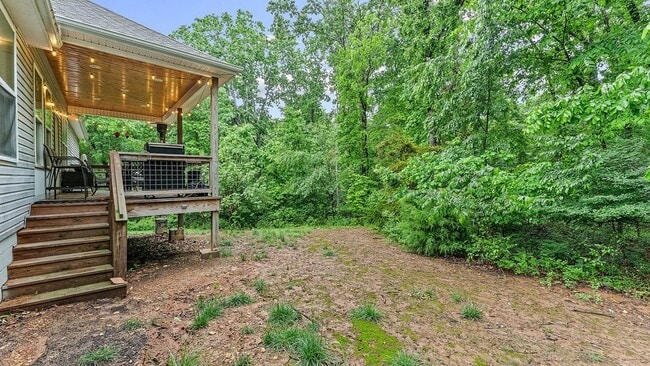Building Photo - 3 Donington Cir