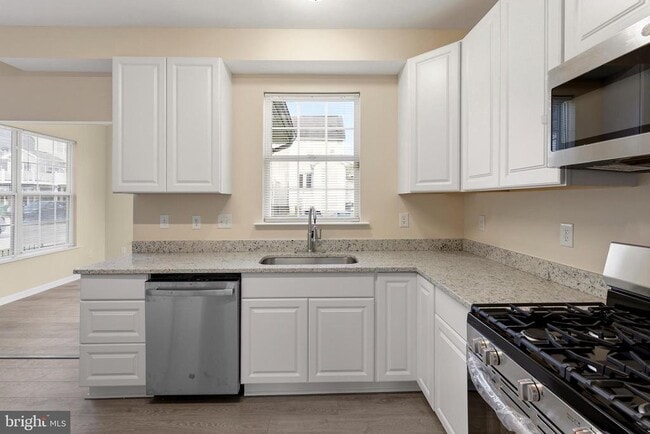 Building Photo - 4704 Denview Way