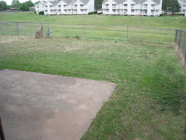 Building Photo - 716 Swan Lake Rd