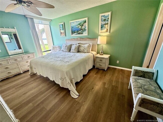 Building Photo - 3482 NE Causeway Blvd