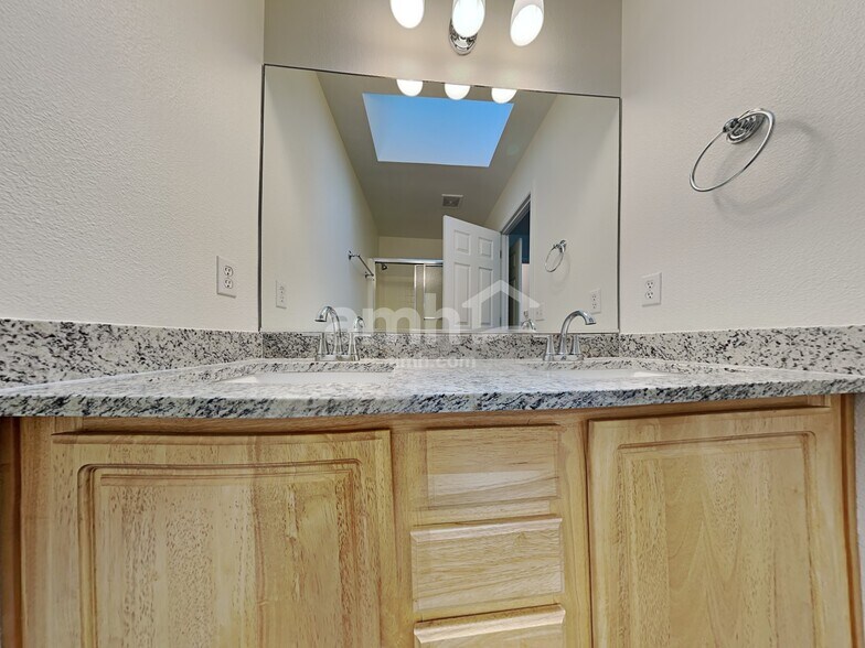 Building Photo - 6424 217th St E