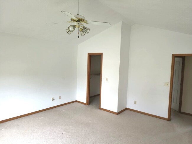 Building Photo - 52212 Evard Dr