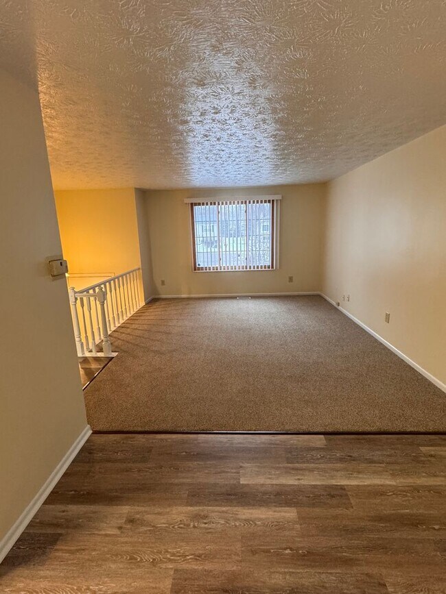 Building Photo - 300 Pegotty Ct NE