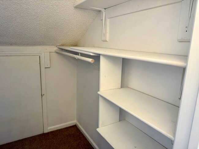 Building Photo - Beautiful Single-Family Home in Green Run